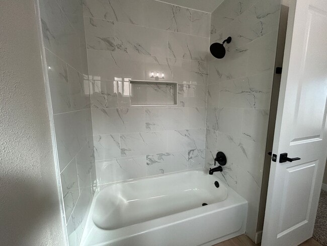 Building Photo - 2699 E Silk Oak Dr