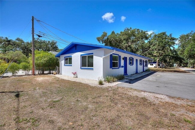 Building Photo - 5100 24th Ave S