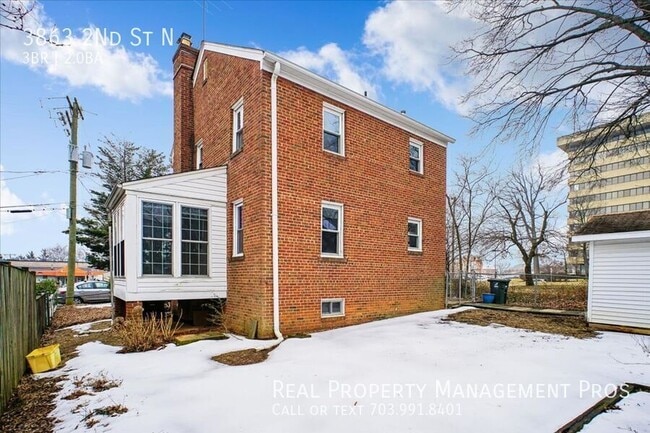 Building Photo - 3863 2nd St N