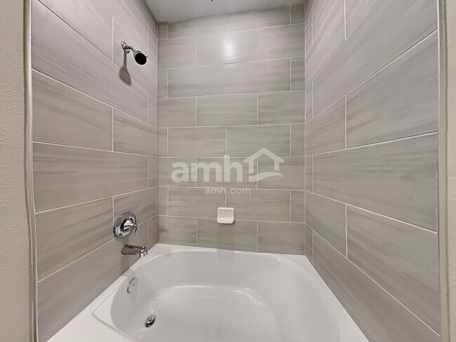 Building Photo - 295 Stone Arbor Ln