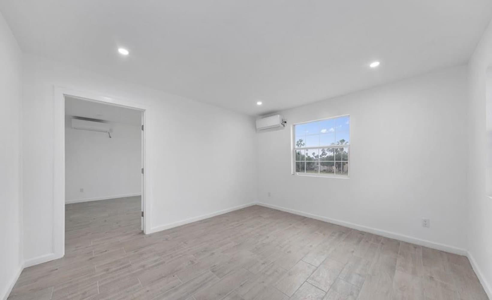 Building Photo - 313 McFadden Dr