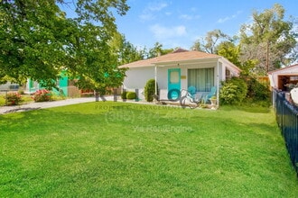 Building Photo - 1154 Fremont Ave W