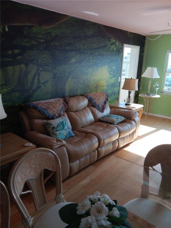 Building Photo - 4775 Cove Cir