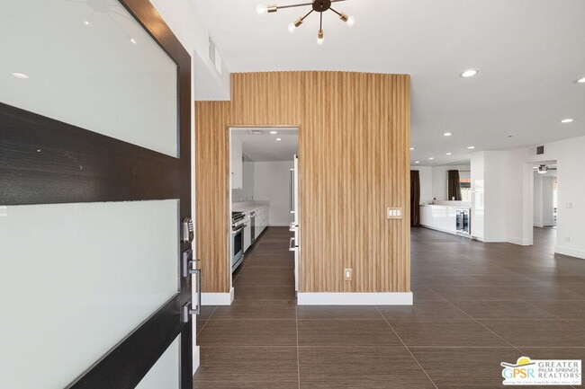 Building Photo - 73552 Feather Trail