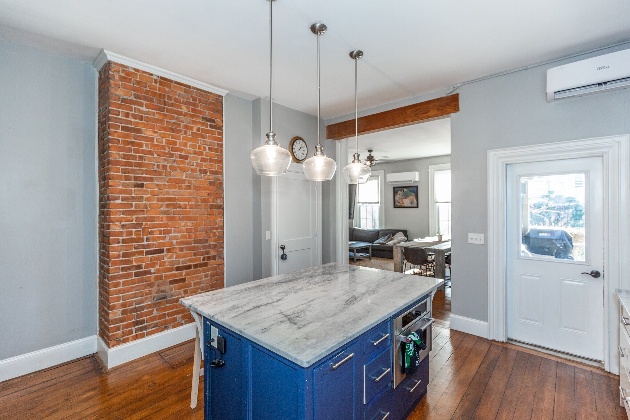 Building Photo - 156 Cypress St