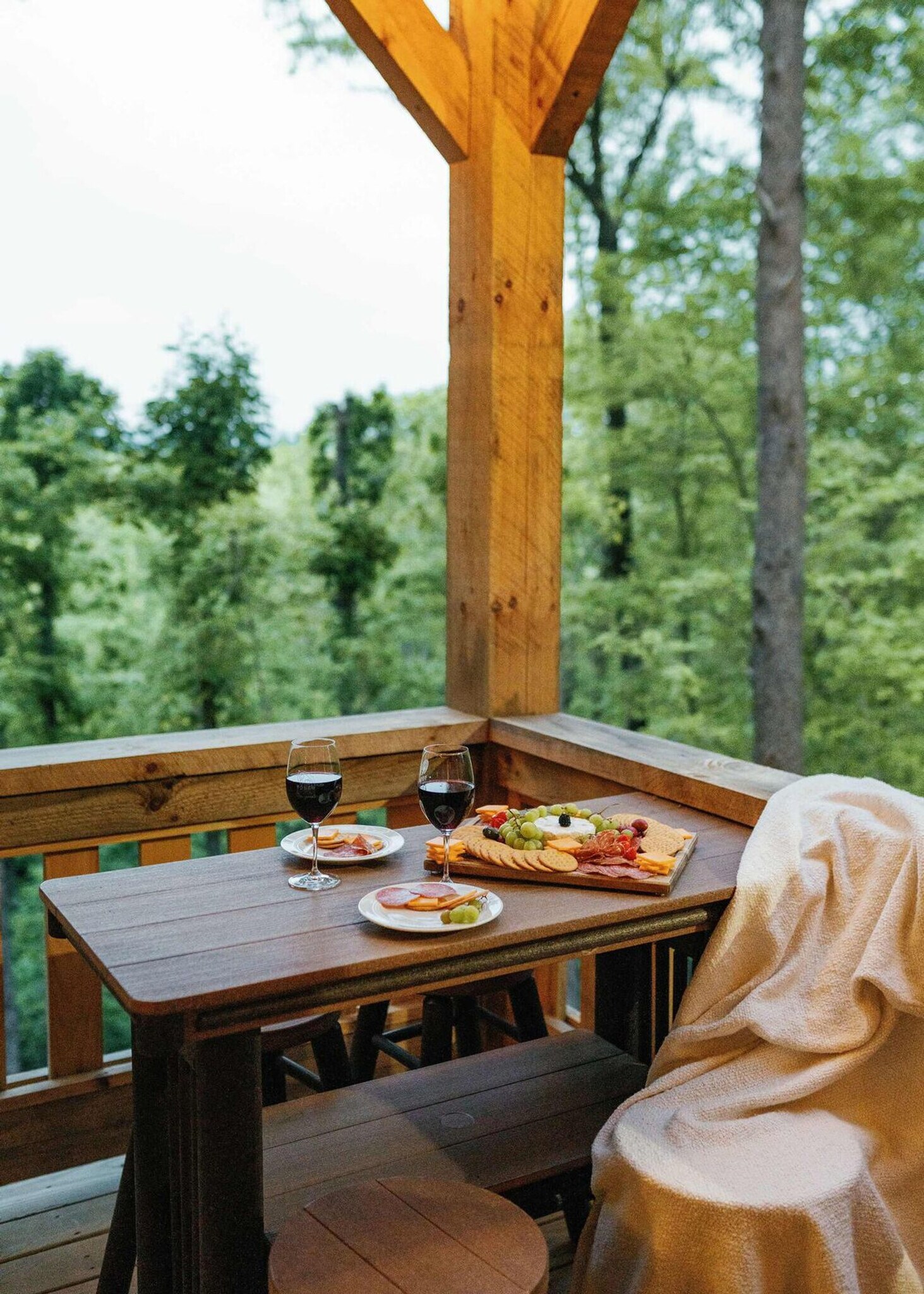 Building Photo - 452 Garfield Dr