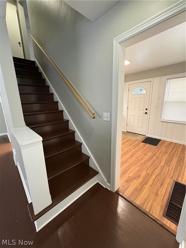 Building Photo - 738 West St