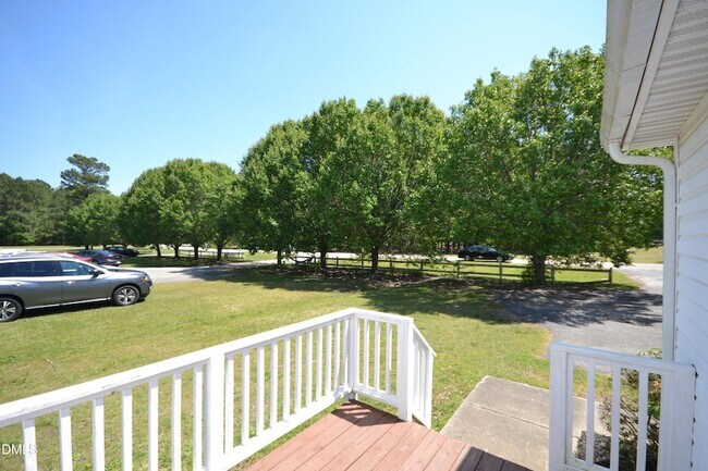 Building Photo - 17 Brantley Cir