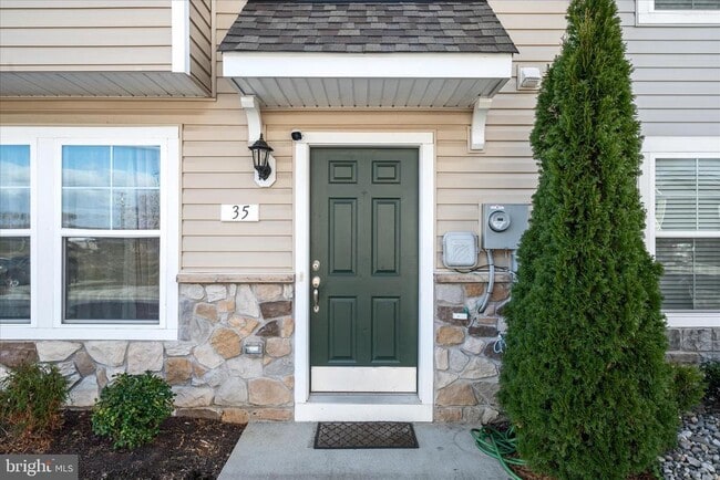 Primary Photo - 35 Mengel Rd