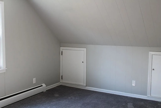 Building Photo - 35 Clark St