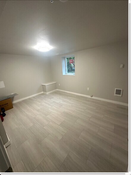 Building Photo - 522 25th Ave