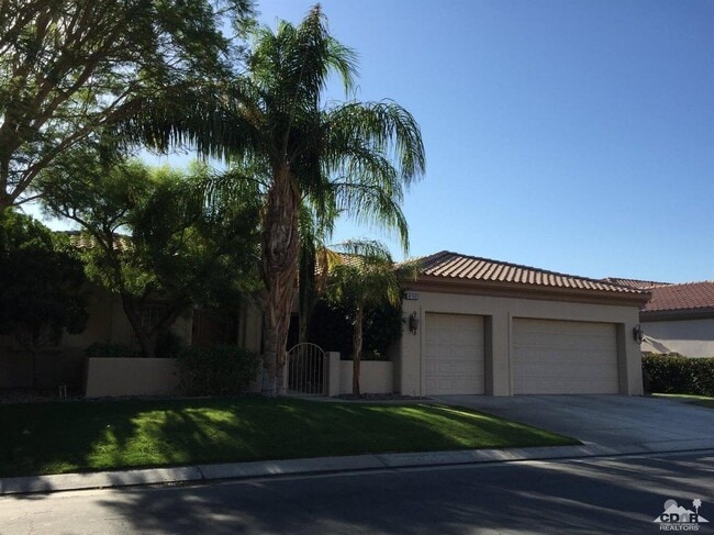 Primary Photo - 49560 Loren Ct