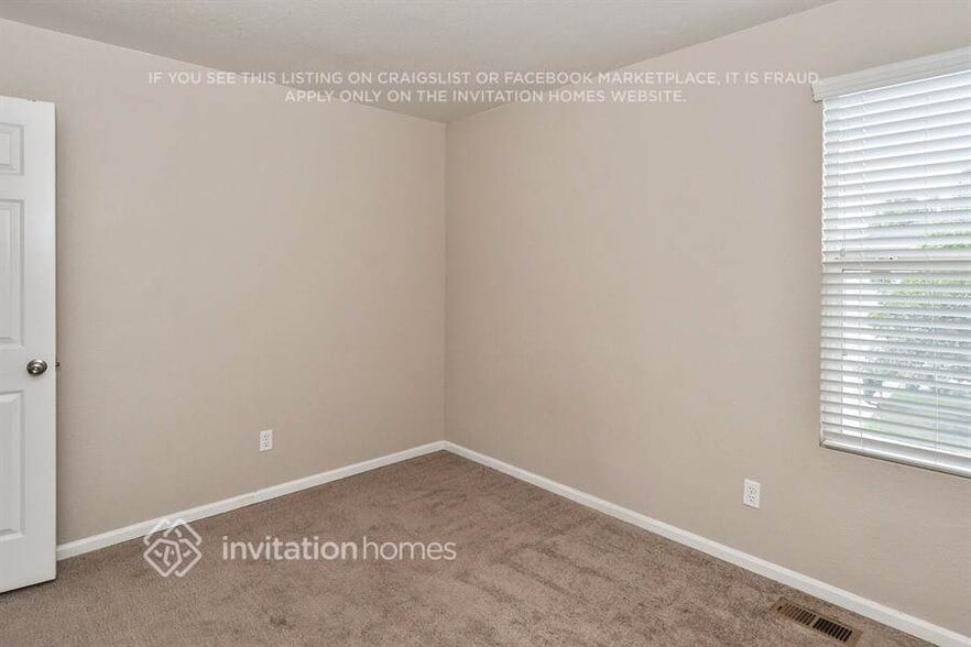Building Photo - 1343 Flycatcher Ave