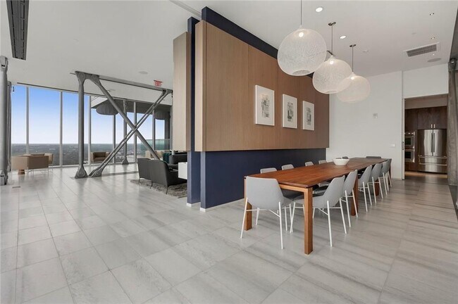 Building Photo - 301 West Ave