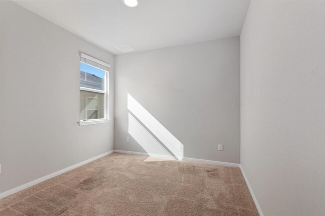 Building Photo - 187 Coralbean Dr