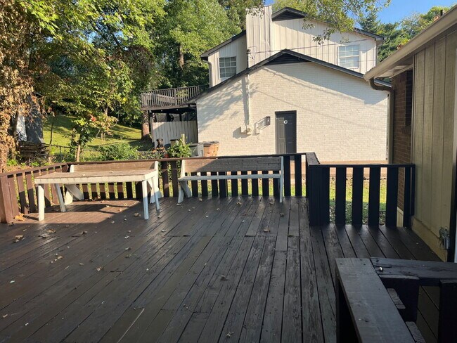 Building Photo - 416 Ocala Ct N