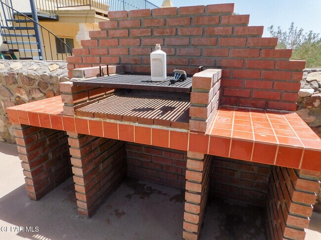 Building Photo - 917 Tecate Pl