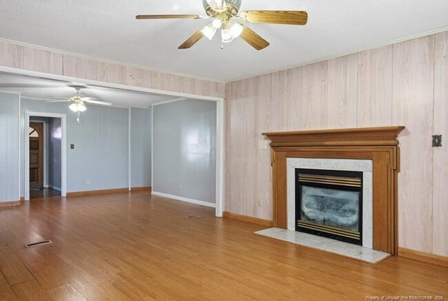 Building Photo - 815 Bedrock Dr