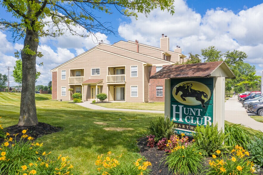 Hunt Club Apartments 1111 Fox Hound Way Fort Wayne IN 46804