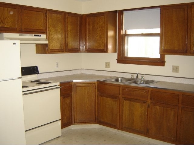 Kitchen - Berkley Arms Apartments