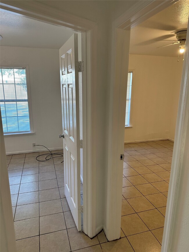 Building Photo - 22195 E Martin Dr