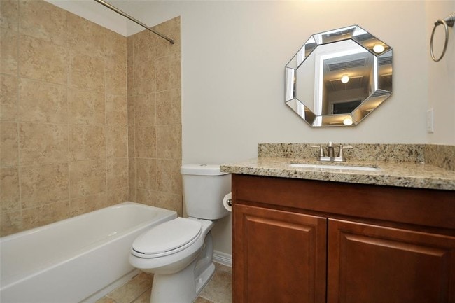 Building Photo - 15631 Fox Springs Dr