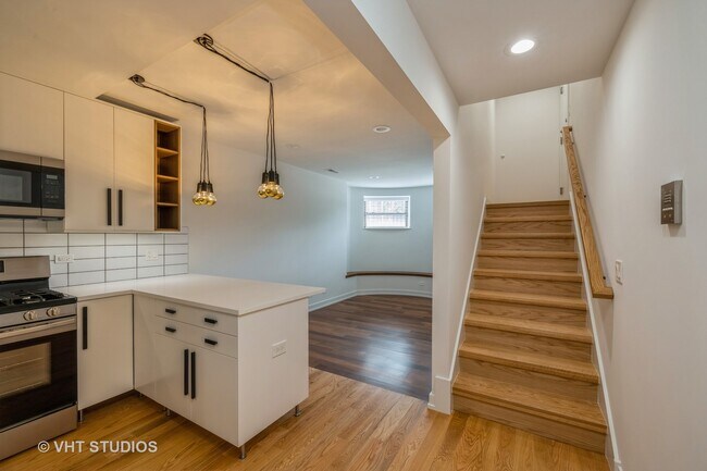 Building Photo - 4507 S Calumet Ave