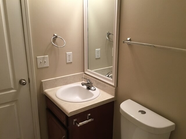 Building Photo - 5031 Jillson Ct