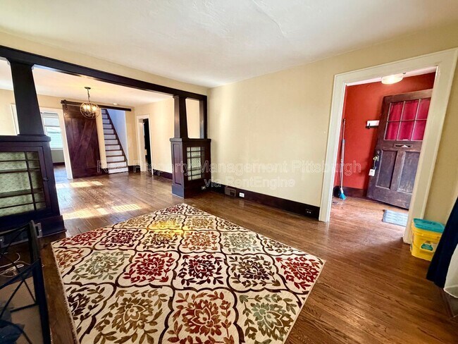 Building Photo - 1818 Kleber St