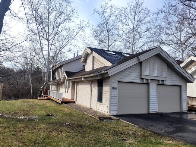 Building Photo - 1460 West Alex Bell Road