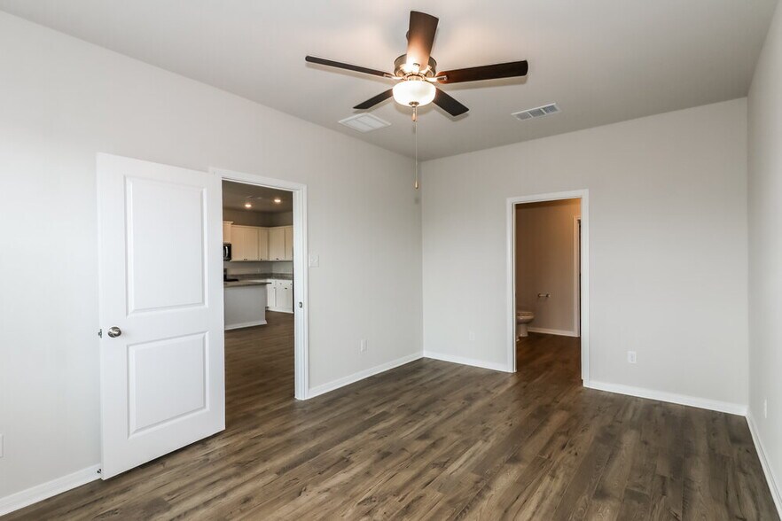 Building Photo - 7522 Tipton Meadow Way