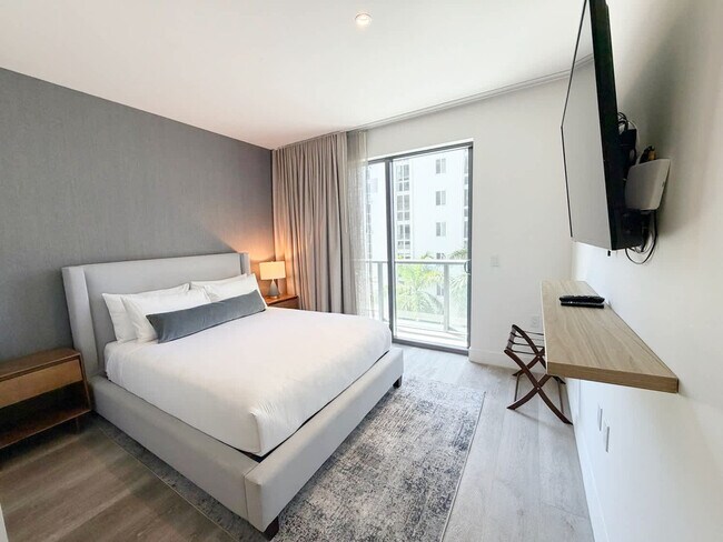 Building Photo - 239 SW 9th St