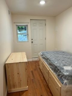 Building Photo - 41 Christie St