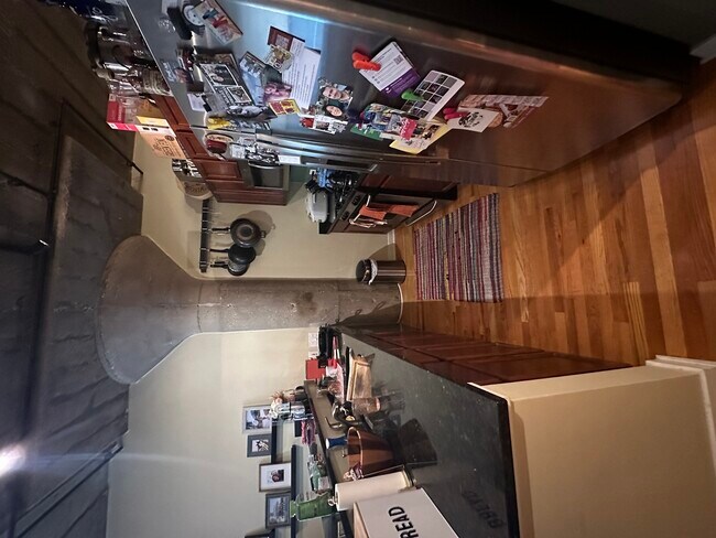 Building Photo - 1151 W 14th Pl