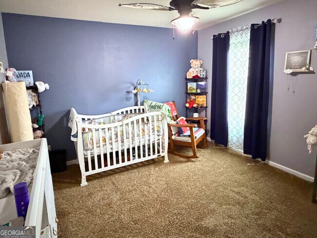 Building Photo - 215 Brooklet Cir