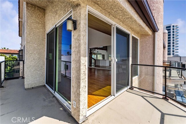 Building Photo - 1230 E Ocean Blvd