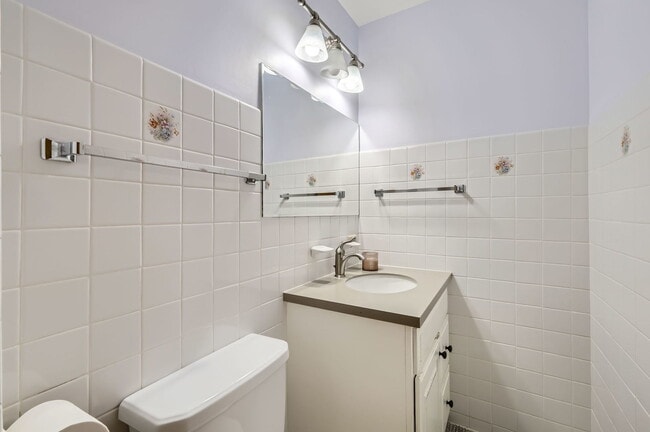 Building Photo - 7536 W 59th St