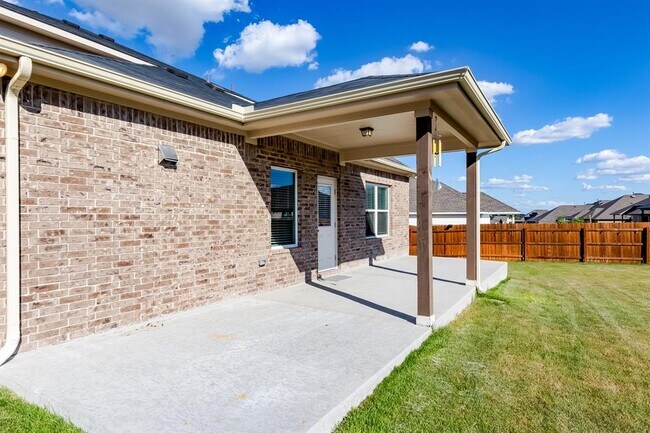 Building Photo - 6601 Avila Way