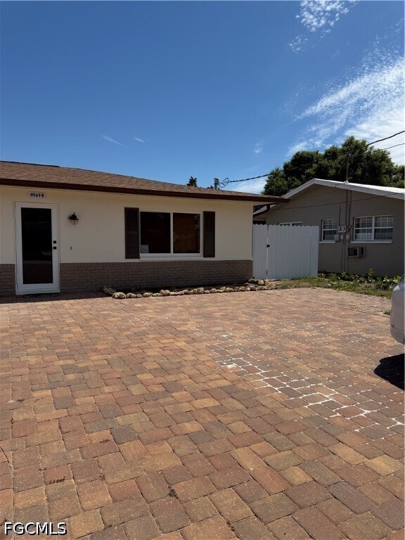 Building Photo - 4969 Vincennes St