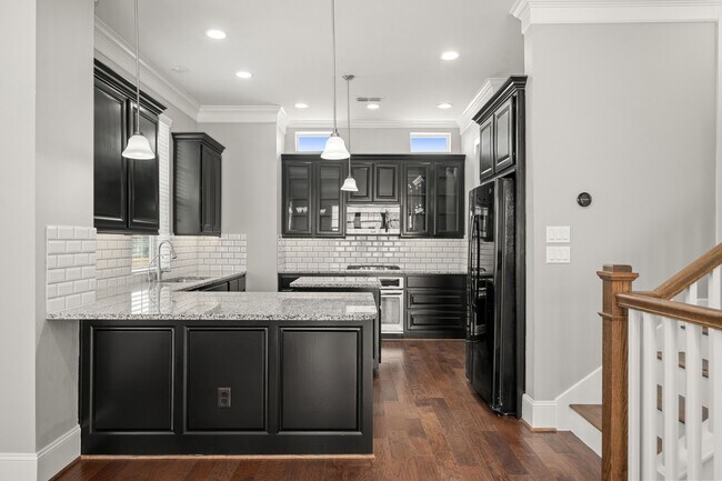 Building Photo - 6703 Highclere Manor Ln