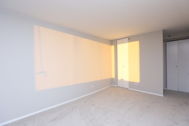 Building Photo - 4334 N Hazel St