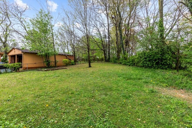 Building Photo - Charming 3 Bedroom, 2 Bathroom house