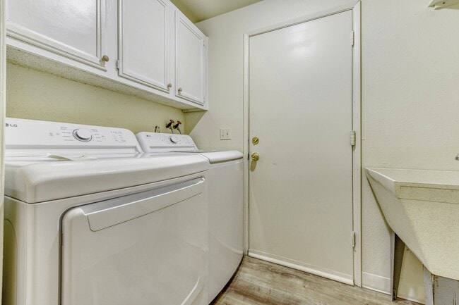 Building Photo - 1467 NW 176th Pl