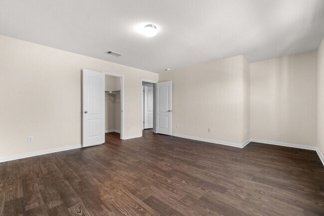 Building Photo - Sweson Farm Charmer!!!