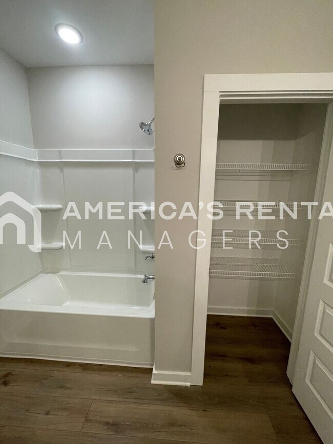 Building Photo - Home for Rent in Brookwood, AL!!! View wit...