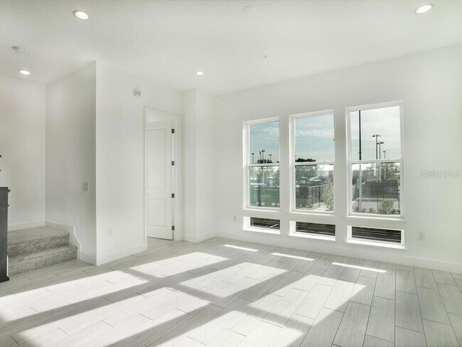 Building Photo - 2050 Packing District Wy