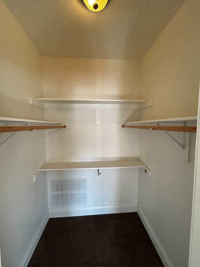 Building Photo - Fayetteville Home in Salem Village Subdivision!