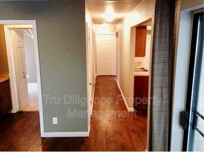 Building Photo - 14327 N Pennsylvania Ave