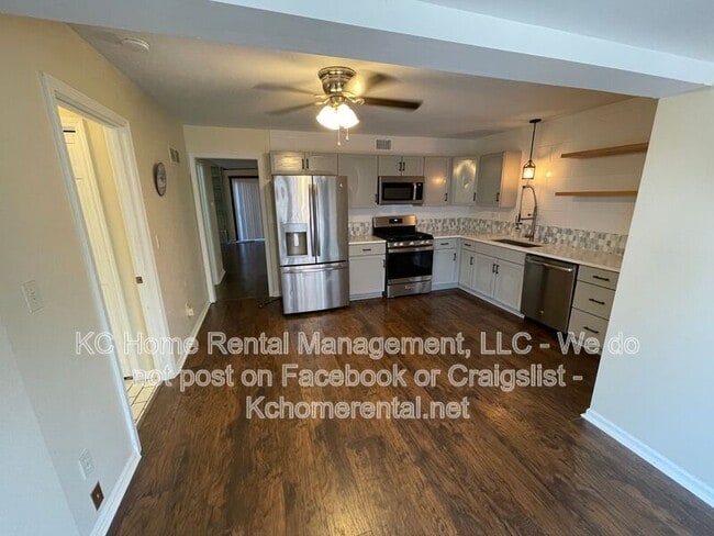 Building Photo - 209 Woodbridge Ln