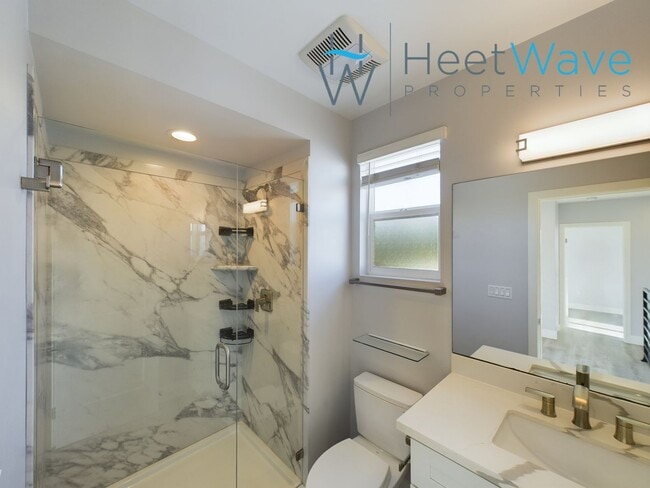 Building Photo - REZKO - E Street